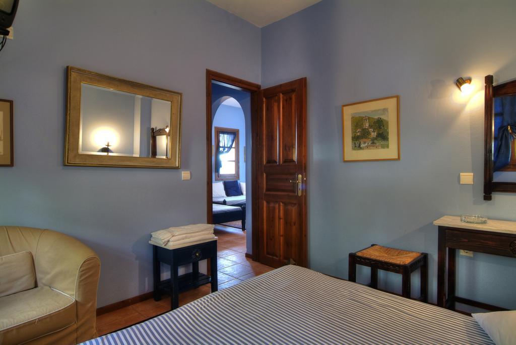 Nefeles Hotel Arachova Buitenkant foto
