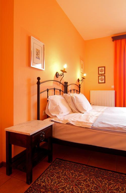 Nefeles Hotel Arachova Buitenkant foto