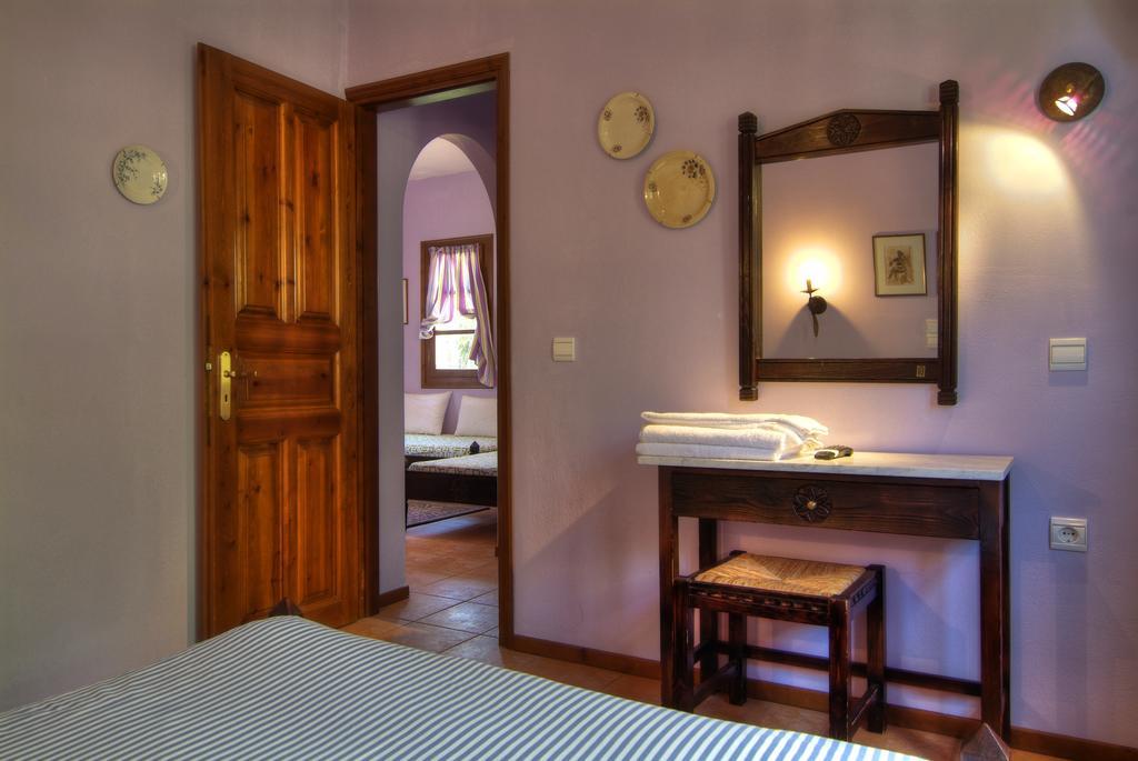 Nefeles Hotel Arachova Buitenkant foto
